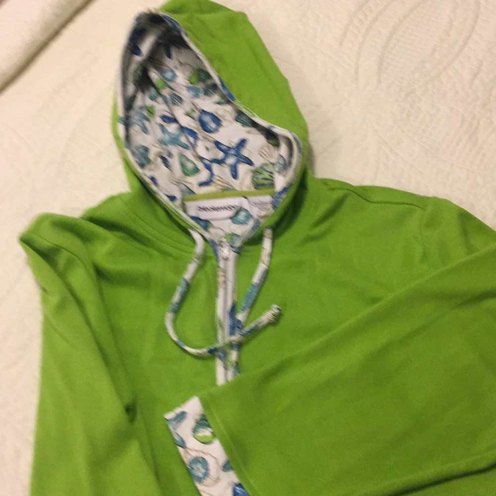 Seashell theme lightweight jacket